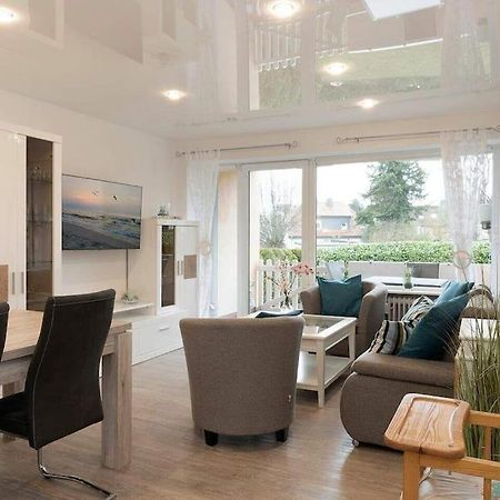 Moderne Ferienwohnung Groemitz Mit Garten/Terrasse Bagian luar foto